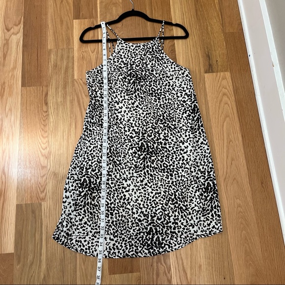 ASTR Dress - Picture 4 of 9